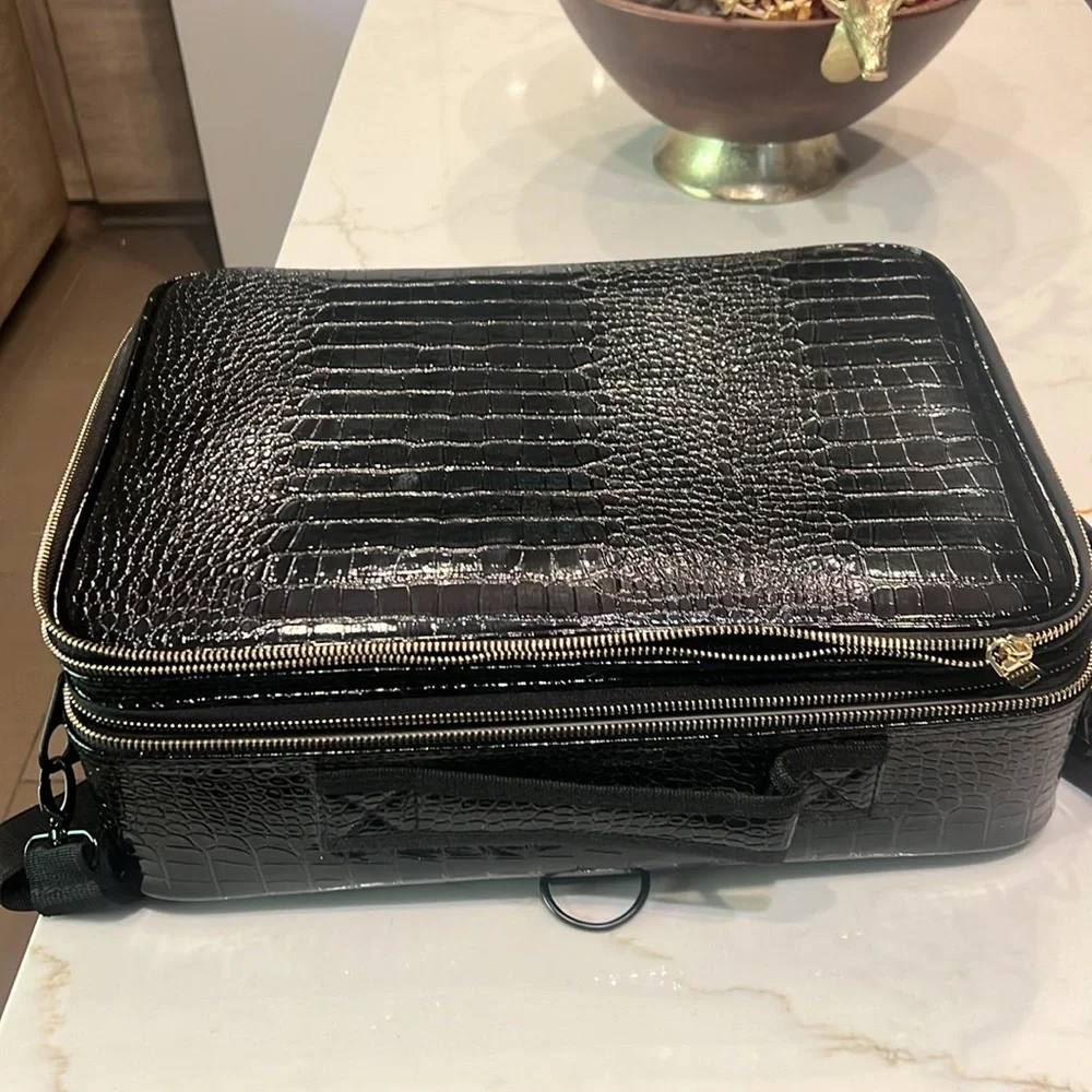 🆕 Makeup Case Travel Makeup Train Case Organizer - Picture 8 of 17